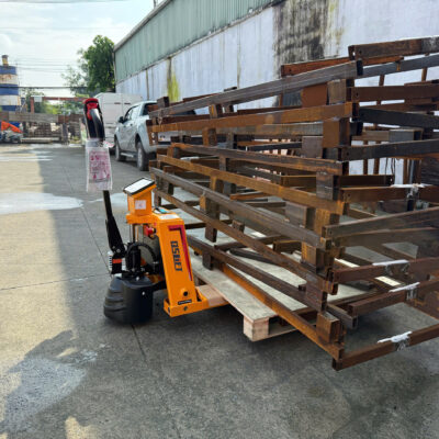 Xe nâng Reach Truck 1.5 tấn Noblelift RT15SP (Single deep)